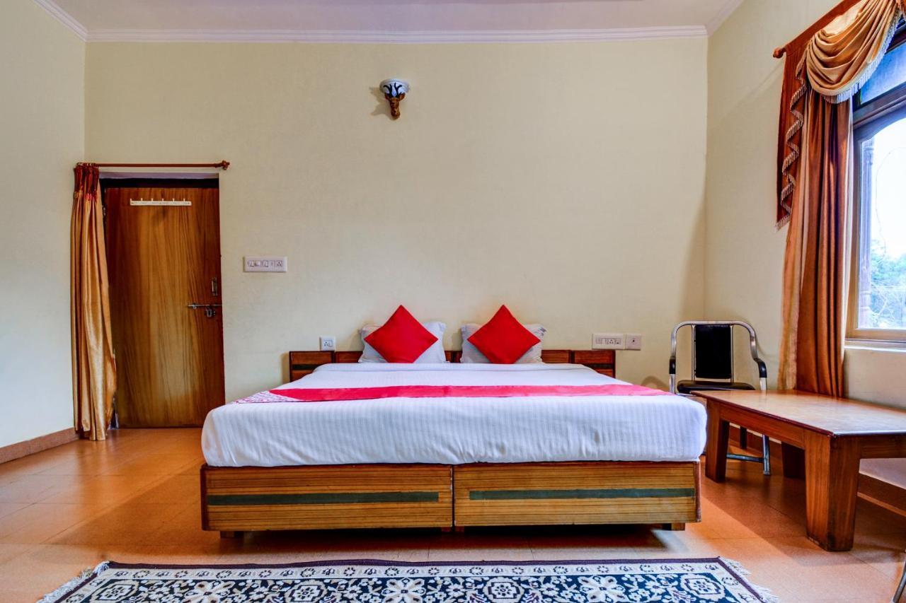 Ranthambhore Vilas Hotel Sawai Madhopur Exterior foto