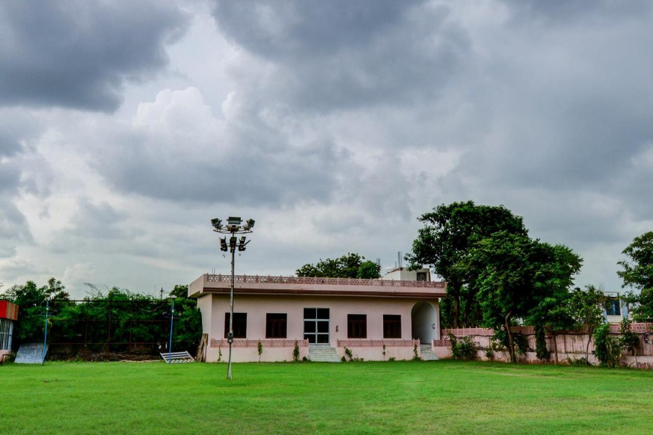 Ranthambhore Vilas Hotel Sawai Madhopur Exterior foto
